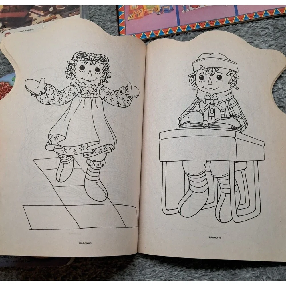 Vintage Whitman Raggedy Ann & Andy Circus Play Day Paper Dolls & Coloring Books - Picture 3 of 13